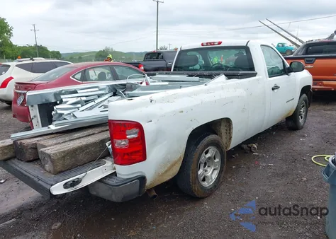 2010 Chevrolet Silverado 1500 Work Truck z USA, uszkodzony, nr VIN 1GCPCPEXXAZ225513